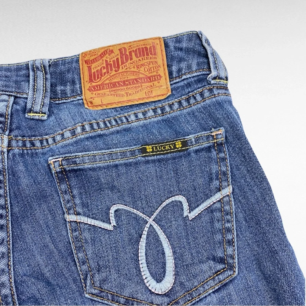 Lucky Brand | Lola Blue Wash Straight Run Stitch Jeans